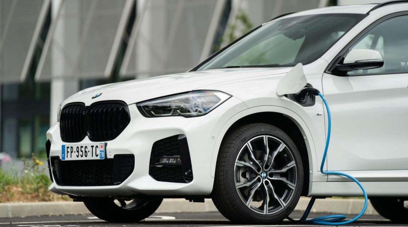 Sinyal BMW Bakal Luncurkan Mobil Listrik dengan Harga Terjangkau